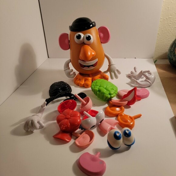 Vintage (2000) Old Playskool Mr. Potato Head with Extras - Picture 4 of 5